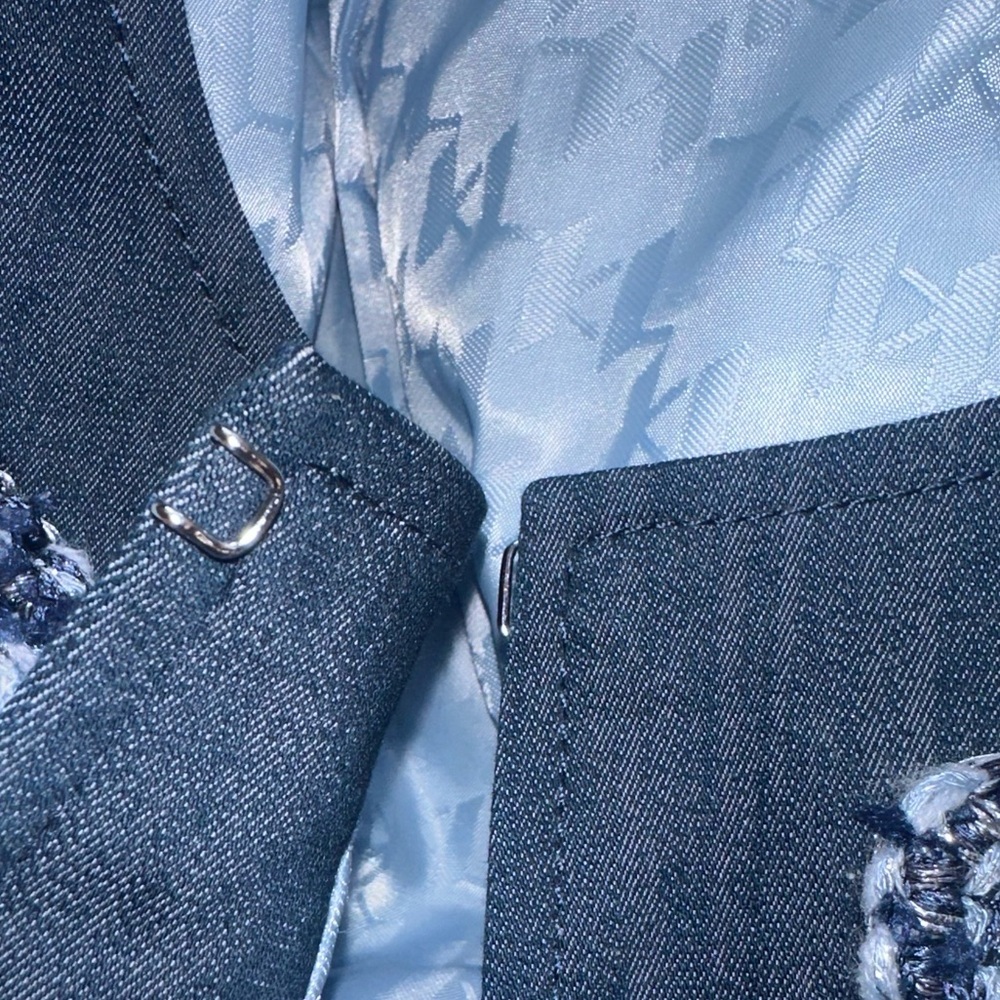 NWT Karl Lagerfeld Cropped Tweed Boucle Jacket Blue/White Metallic Trim Size 12 - Picture 11 of 12